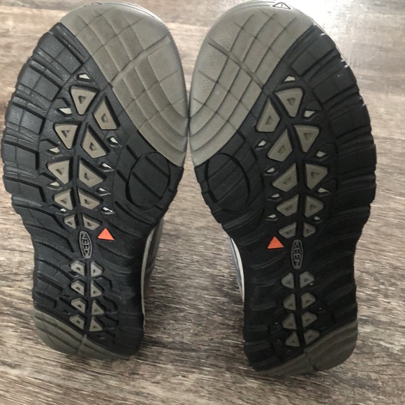 Keen Boots Women Terradora Mid WP in Gargoyle Magnet Size 10 - Picture 6 of 16